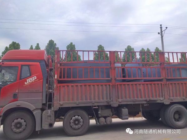 熱烈祝賀鄭州地鐵12號(hào)線21.4米長(zhǎng)富水細(xì)砂層機(jī)械法聯(lián)絡(luò)通道順利貫通！(圖5)